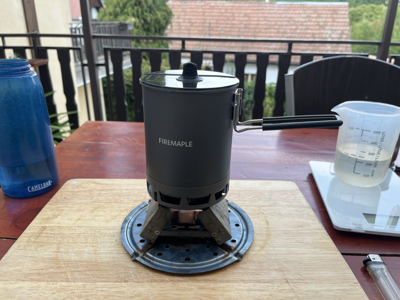 Firemaple Petrel on the Esbit Pocket Stove